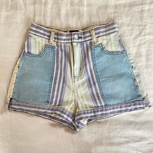 BDG Mom High-Rise Denim Shorts Size 26